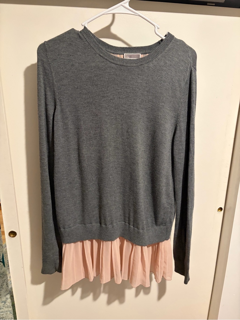 Chelsea28 Gray Sweater with Pink Trim
